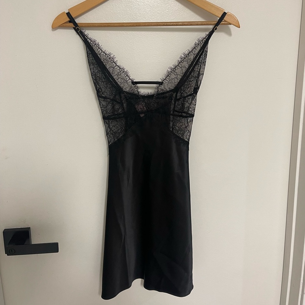 Victoria's Secret Black Lace Chemise - Picture 4 of 8